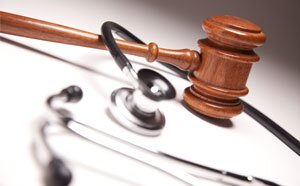 Bioética; Ética e disciplina profissionais; Responsabilidade civil por erro na Medicina, Odontologia, Enfermagem, Farmácia e demais profissões da saúde.
