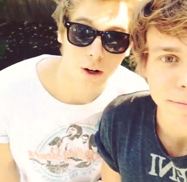 you'll never treat yourself right darling but they want you to. @damharreh
