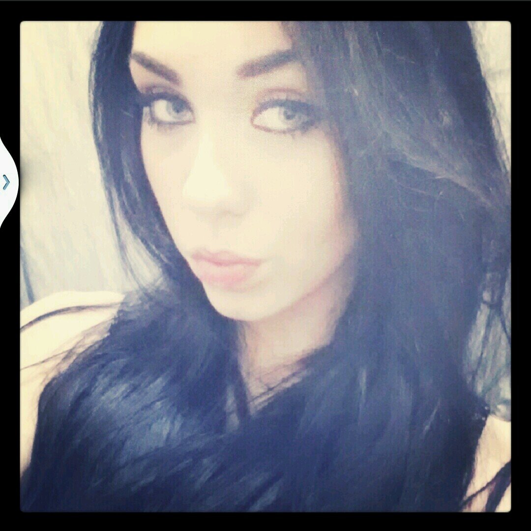 works at virgin active crawley. Love the gym to much xx