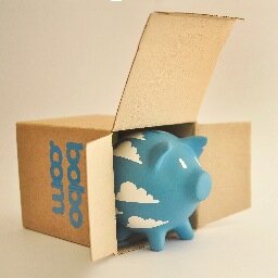 En Bobo diseñamos objetos simples y amigables, para que los lleves a tu hogar y te encariñes con ellos. Escribinos a quiero@holabobo.com
