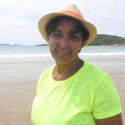 Mulher,mãe,profissional,bombando em todas as áreas.Vidrada em livros,música,shows da Isabella Taviani,Ana Carolina,Simone,Zélia Duncan e outros astros da MPB.