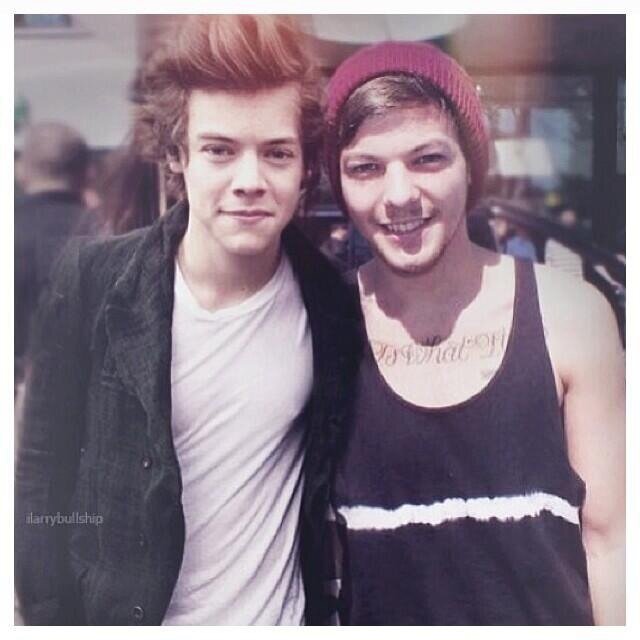Hiii I'm Harry!! I'm in love.. Engaged ❤️