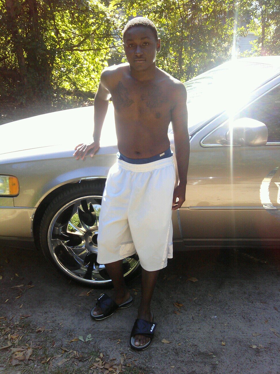 tony3560's profile picture. Love life n watch God bless me. As I go down my successful road of life. Let dem haters b haters n watch day money pile up