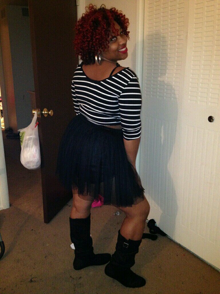 hay wats gd my name areatha aka rere well wat can i say im 25 i have 2 beautiful kids name ziyana and zy'aire they are my world i love them to death