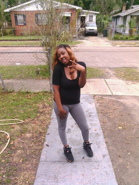 Screaminq @Free_WooWooHo, Yuno Chillin Finna Tell Dem Hoes To @KissMy_Oops.. Man Dam iNeed A @RealNigga_Bible Cos im Lost Follow Me