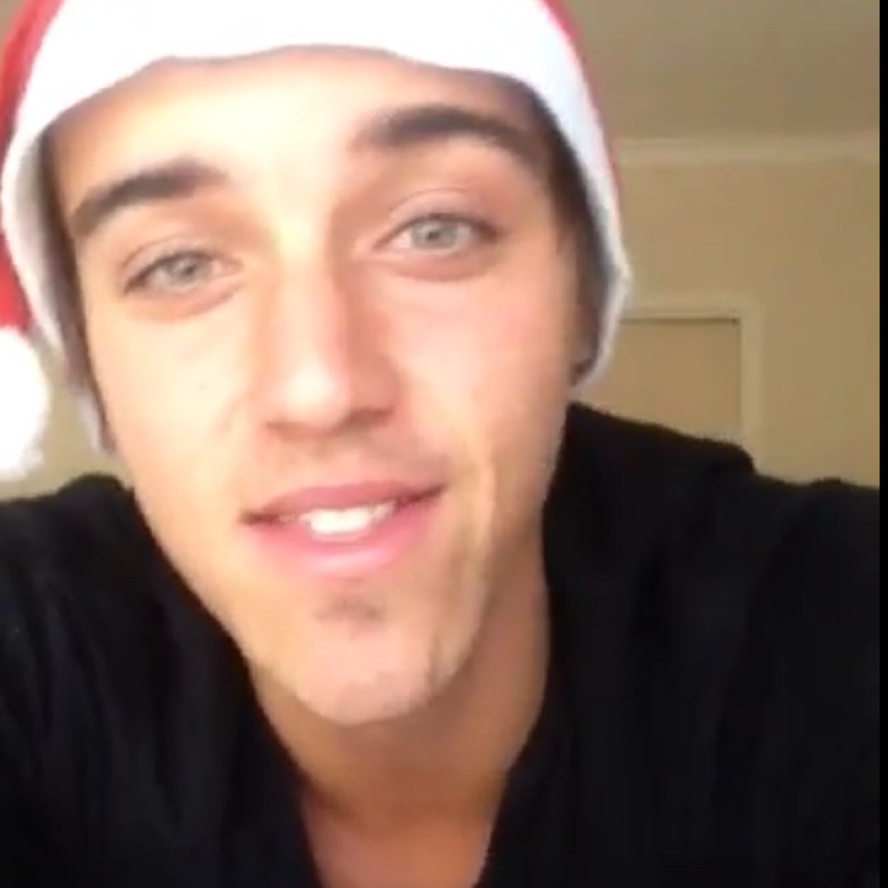 Before 2015 I want at least a 1/5 janoskians follow