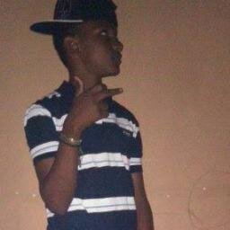 yo soy *peTHUfinos  de Lo mi0 com besit en la boca y de to0 ٩(×̯×)۶ Ϊ ŁǾVΣ Tнэ ♥amo enana lokita ◕ ‿‿ ◕ siempre  ƒỄLỈŻ  (Sσℓtεяon) https://t.co/jN60gHd2Qz