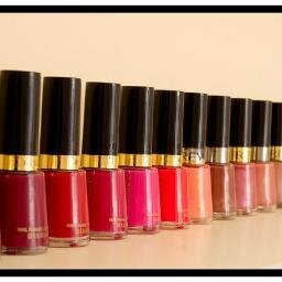 Friendly Beauty Salon offering Swedish Massage - Manicures/Pedicures - Shellac - Spray Tans - Waxing - Diamond Peel - Micro-current Facials and much more!