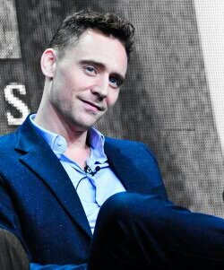 I think we all see ourselves as the heroes in our own lives.
|-RP ACCT 21+/ Not real / Descriptive-|