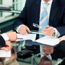 Managed by @IronMountain legal vertical. Tweeting about #infogov and traditional records management needs of law firms.