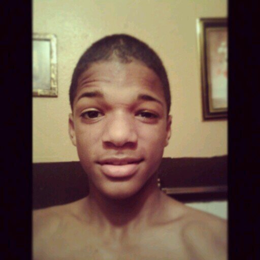 instagran jeffrey2580                                                                                   kik jeffrey679