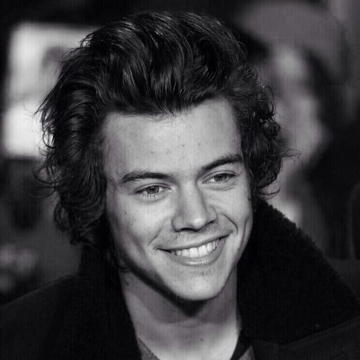 FloralPolkaDots's profile picture. Why are u talking to me