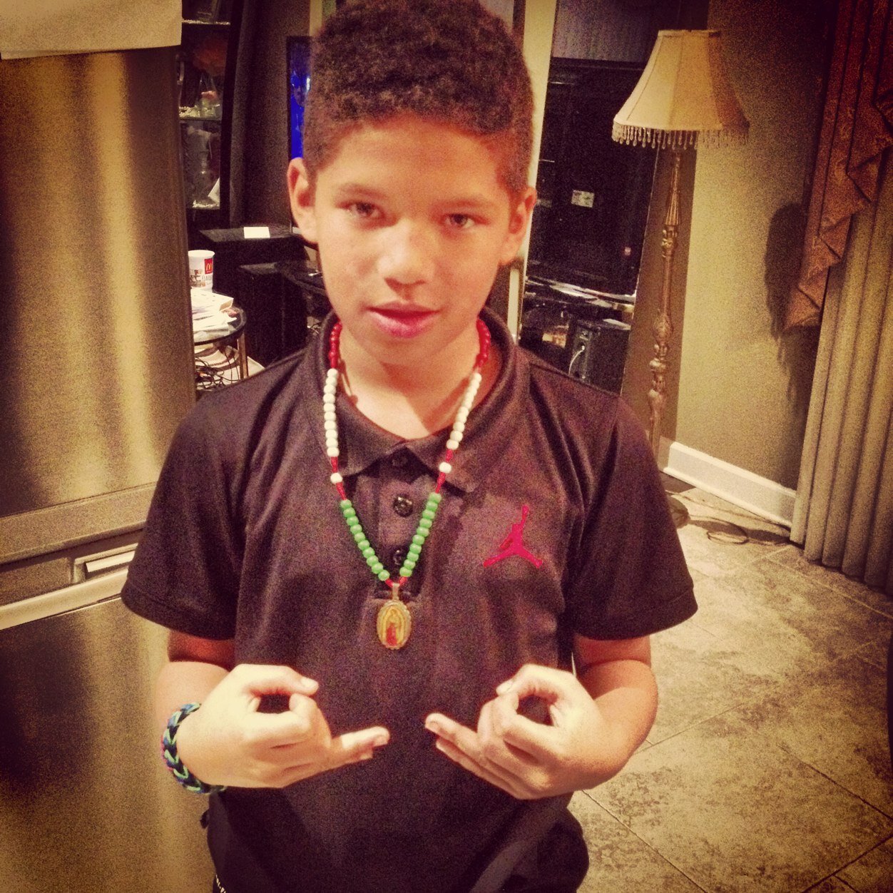 Best 10 year old Rapper #OsoArrogant #OTOD #JoJoWorld For Bookings/ Features Contact @SwaggDinero Send me beats: OsoarrogantDindo@Gmail.com