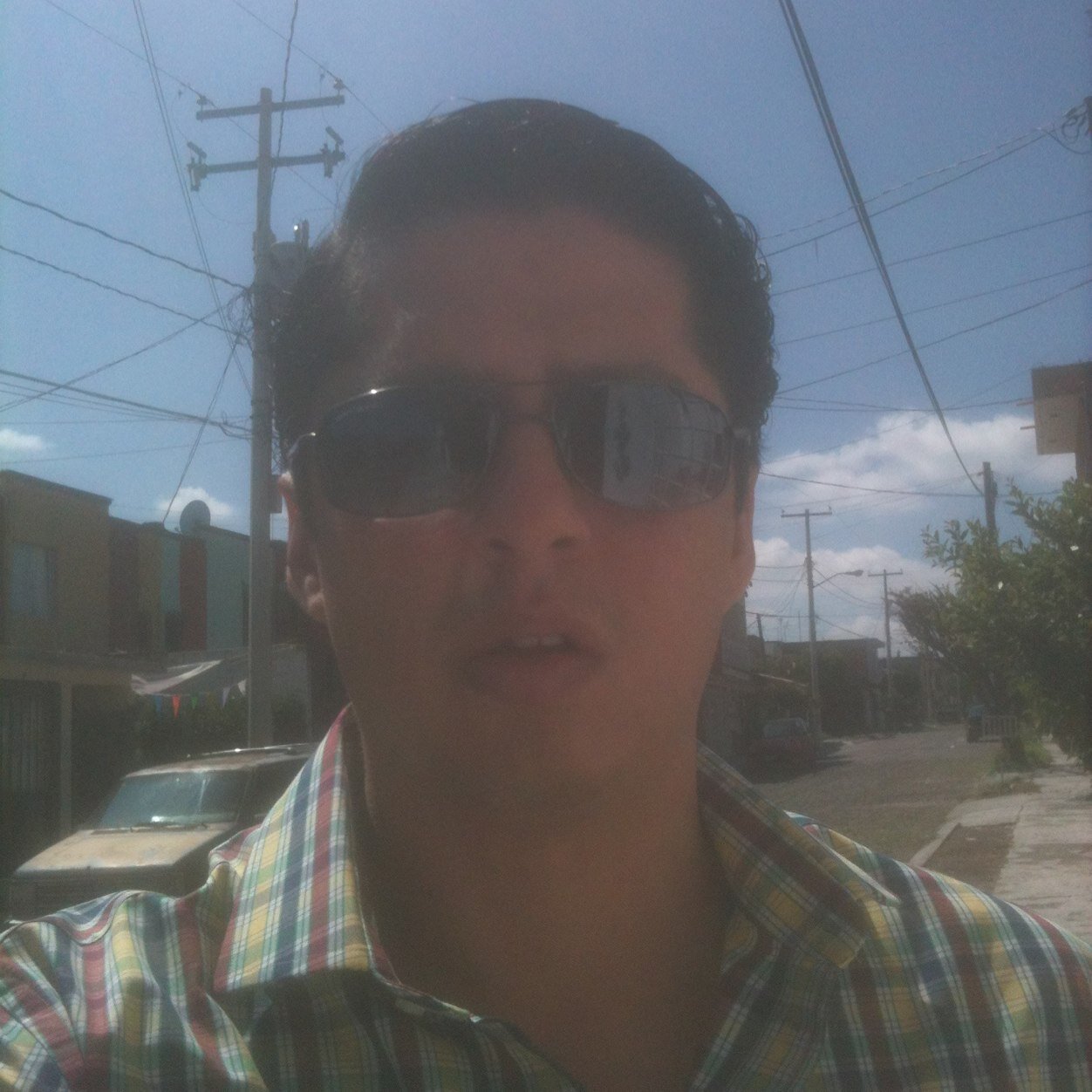 lenyn_kravitz's profile picture. 