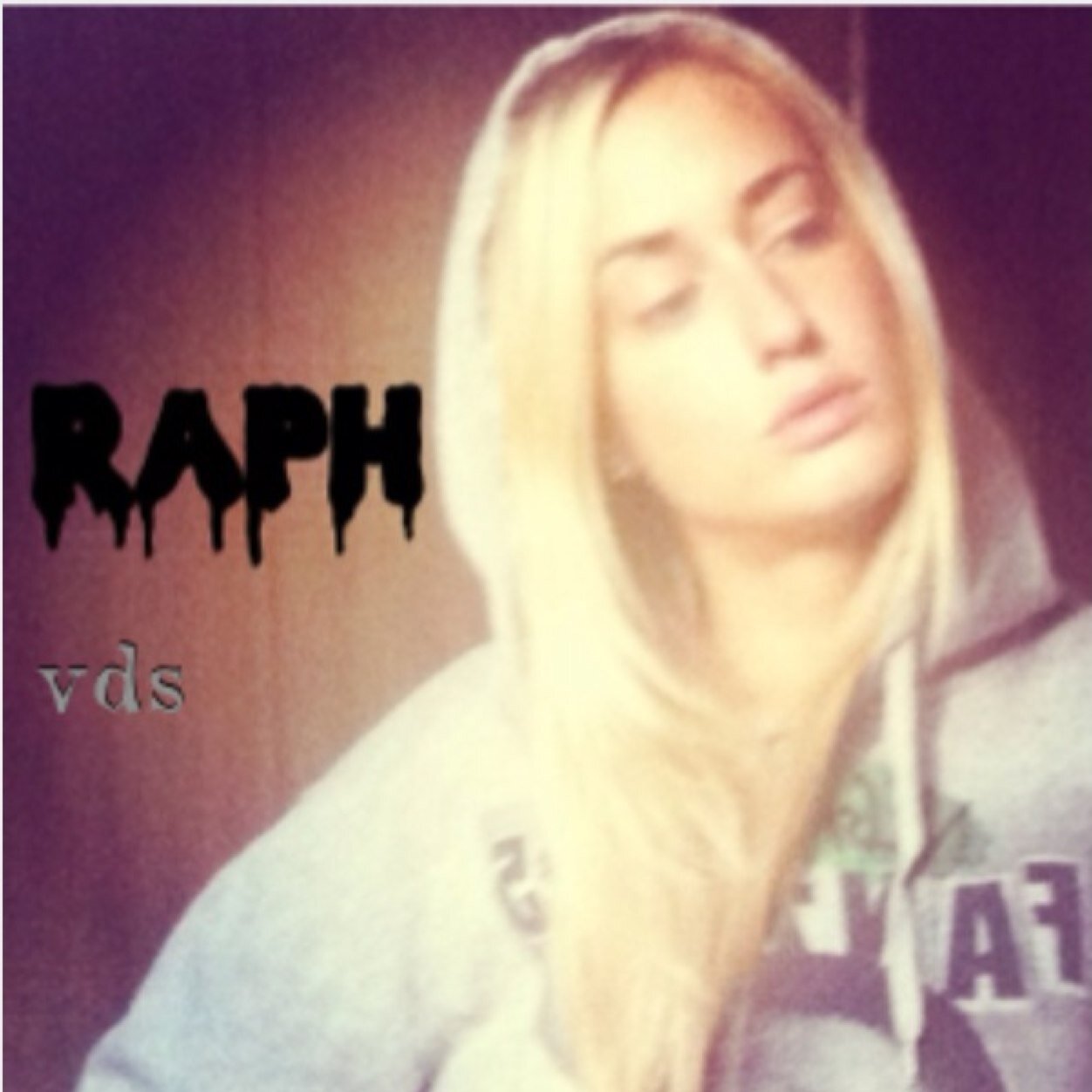 RaphaelleMF's profile picture. Kiss slowly Play hard Forgive quickly Take chances Give evrything and Have no regrets