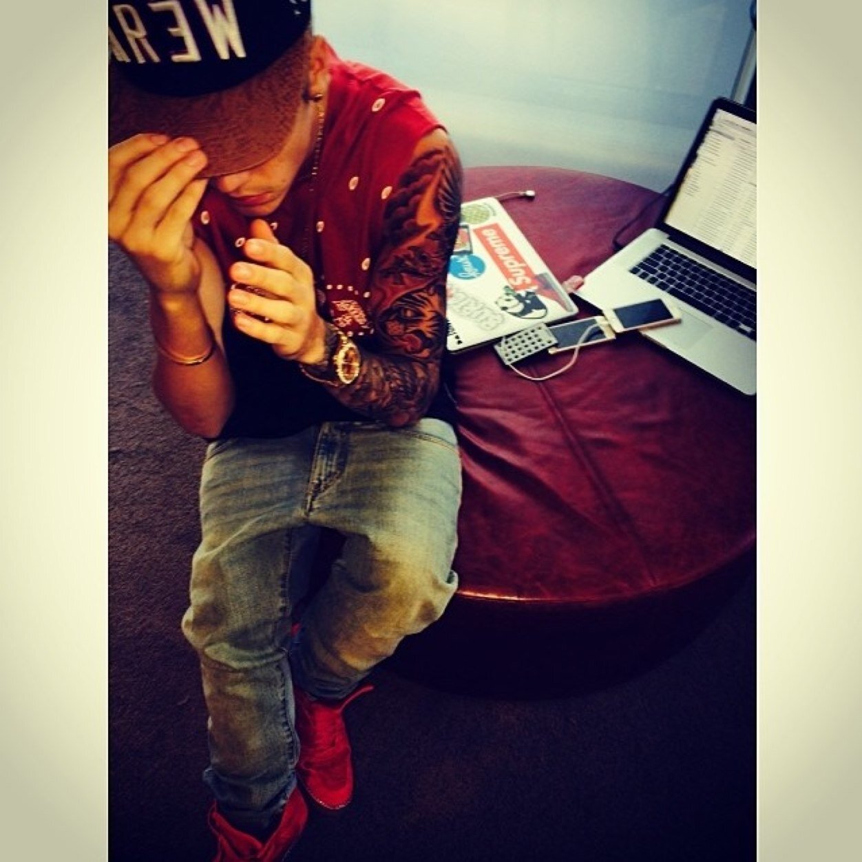 almostjbieb's profile picture. hi i'm jordan and i like taco bell and smoking weed