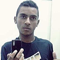 TENHU CULPA Q EU FAÇO GOSTOSO?É DIGUINHO Q ELLAS KÉ,É O DIGUINHO Q ELLAS KÉ

De cordão no pescoço, ferrari dos novo, esses são os meninos do torro