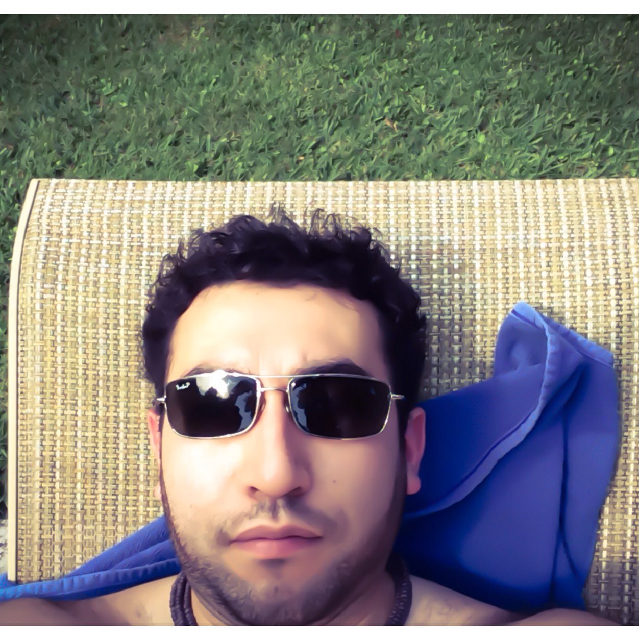 Geek, Engineer , Gamer, Applefan . Live life free, its yours and there is only one