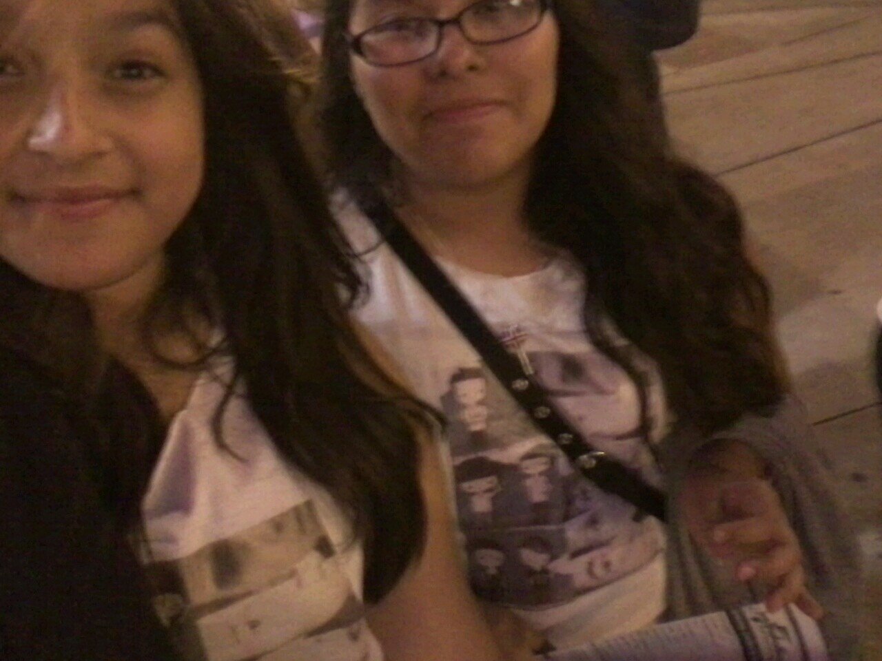 I Love 1D &' O2L They Complete My Vida ♡ /-\ &&' I Can Be Girly At Times, But Also; Competitive /.^ I'm Hispanic c: #Mexican c;