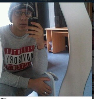 hoi. wou ff zeggen dat ik vn je hou jwz. im here trough every mood. maar ik hou toch meer van Chris Brown =$ xo.
