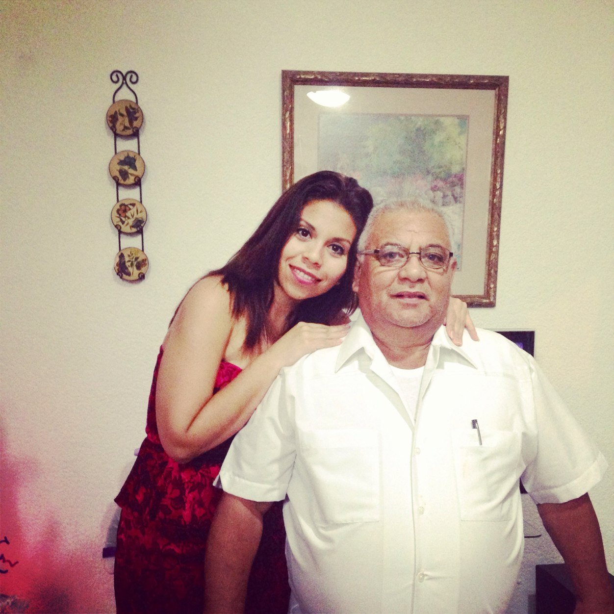 Hija/Hermana/Amiga/Leal/Soñadora/Amantedemitrabajo/I'm FamilyTeam/GirlRunner/siempreagradecidaconDios/EsrosadoInstagram