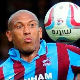 follow professional footballer chris iwelumo @chris_iwelumo follow him and i'll follow you @CHRIS_IWELUMO @CHRIS_IWELUMO @CHRIS_IWELUMO @CHRIS_IWELUMO