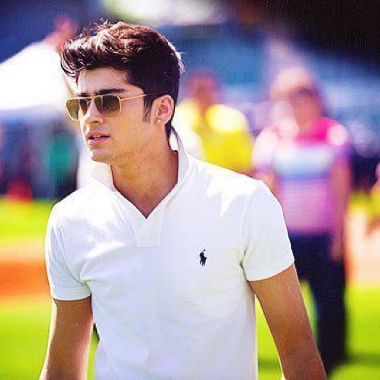 ⚡WARNING•WARNING•WARNING⚡Im n-n-not normal.... IM A DIRECTIONER!! Youtube ruined my life... In a good way of course! :)
