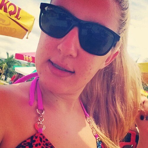 'e se algum dia te faltar motivos p sorrir, me avisa que te dou os meus! Eu por vc, vc por mim e Deus por nós! eu te amo princesa! ♥ @naty_t2