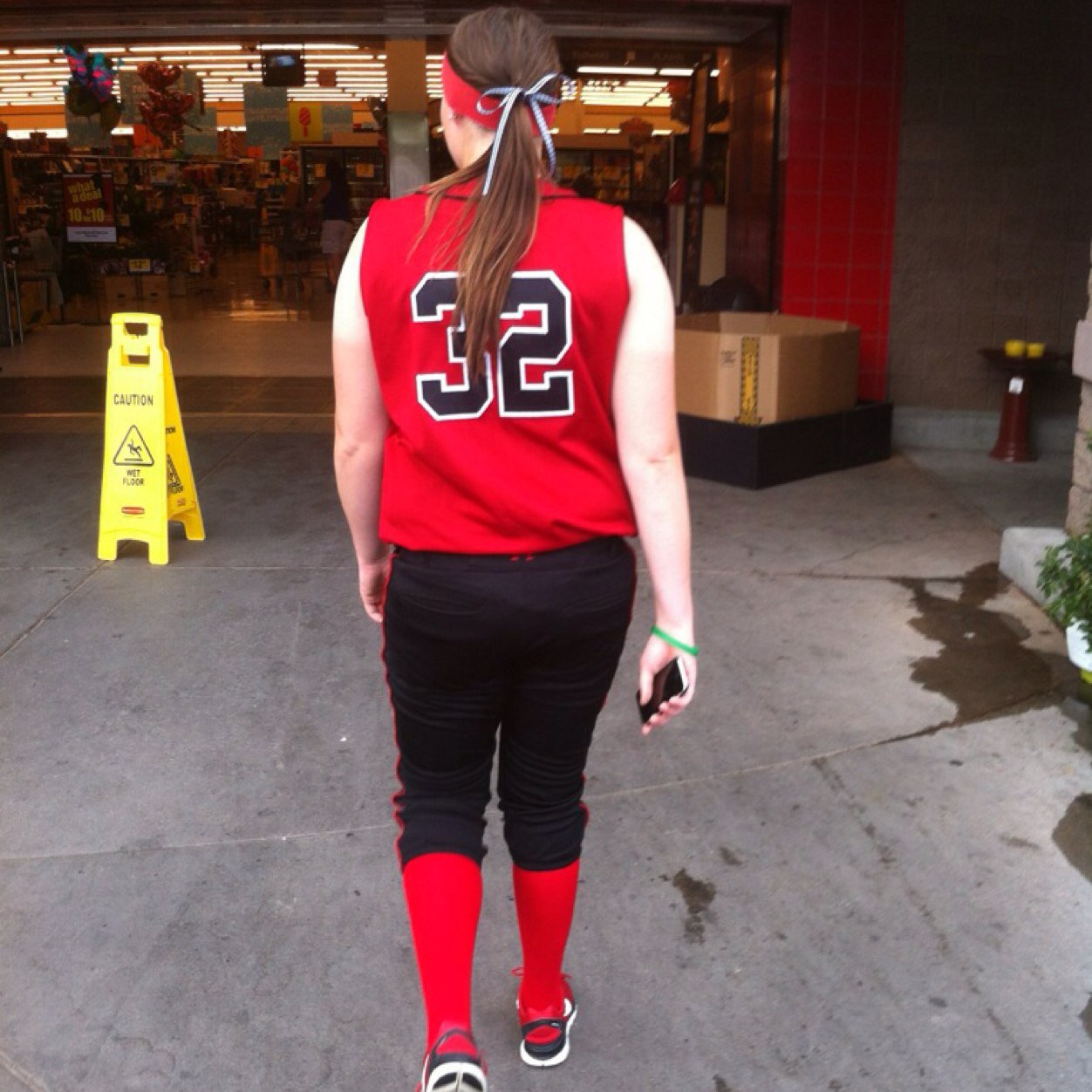 Lefty Pitcher, AVI is me, Softball Player, Obsessed with baseball! Living the dream college athlete #32 ⚾️