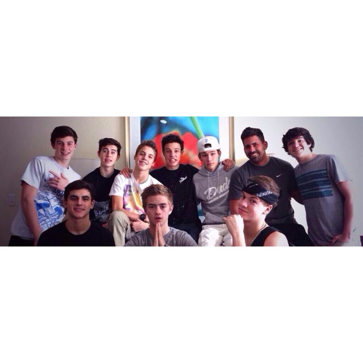 Free follow, just quote our first tweet and tag @MAGCONTOUR or @BartBordelon please?
