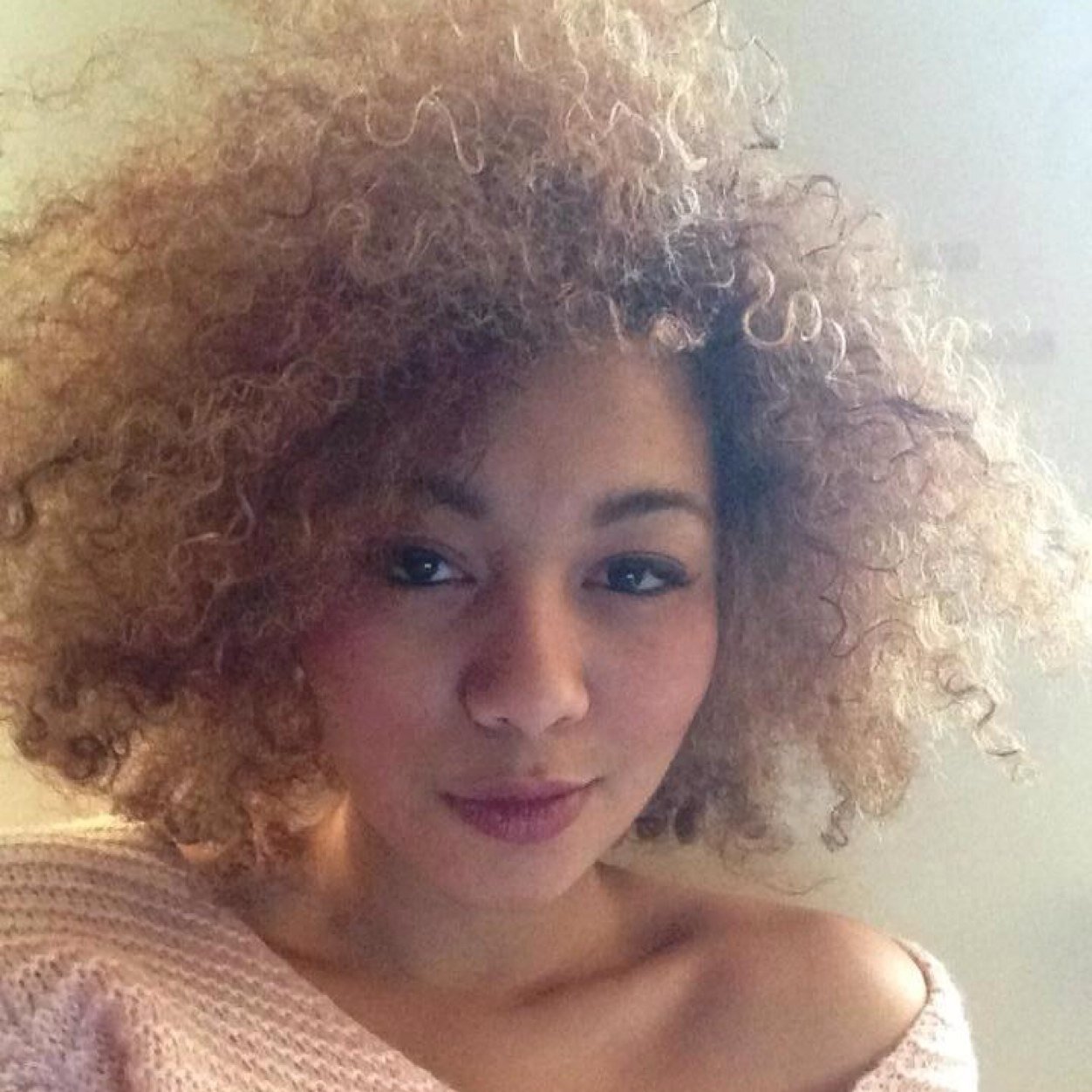 hannawearsprada's profile picture. Fashion & Beauty Editor