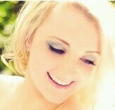 Since 15/11/10. dona: @heyymands | http://t.co/KShlEzKD | @Evy_Lynch reply me in 10/10/11