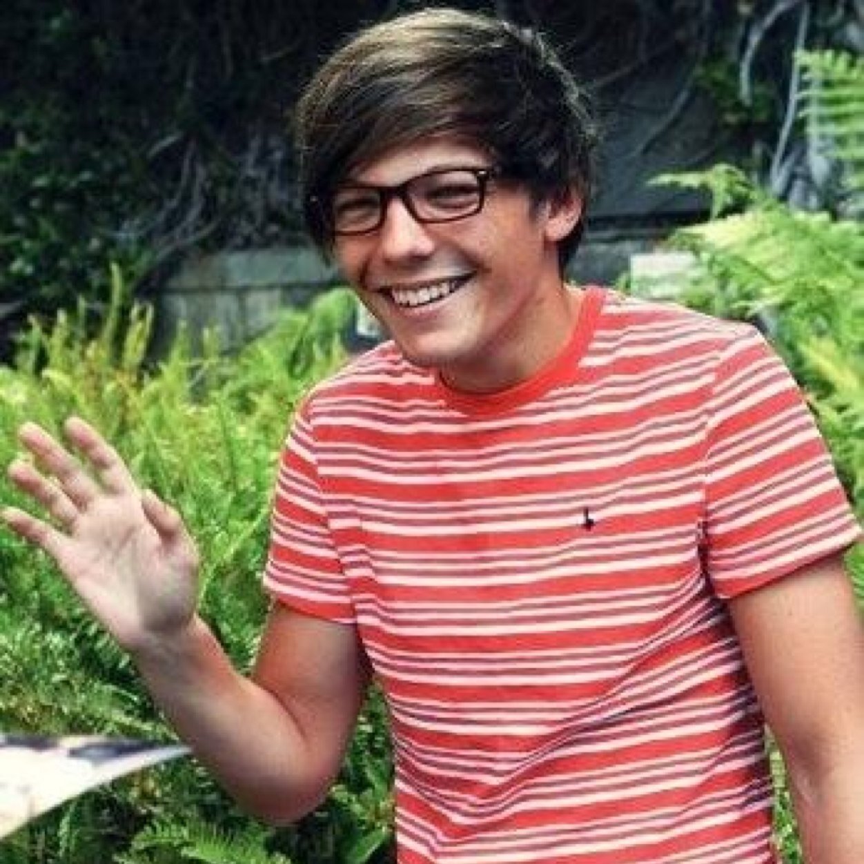 twazzleniall's profile picture. PLEASE FOLLOW @CHICHINIALL SHE WILL FOLLOW YOU BACK :)