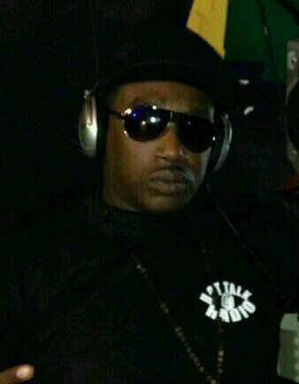 SONGWRITER,POET,PRODUCER,HOST...WANNA WORK HIT ME ON THE CELL...4044340764