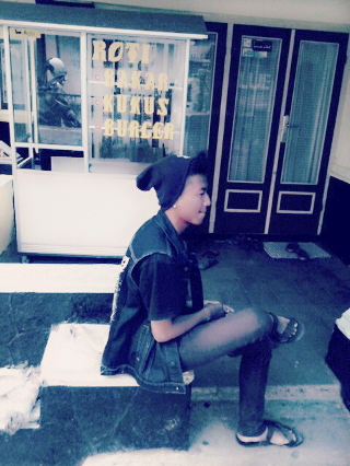 RPHerlangga's profile picture. 