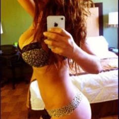 niveaneri's profile picture. 