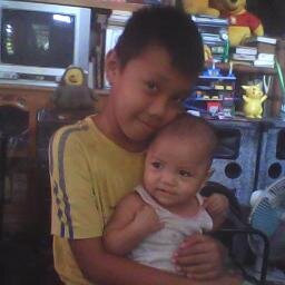 erloneron27's profile picture. 