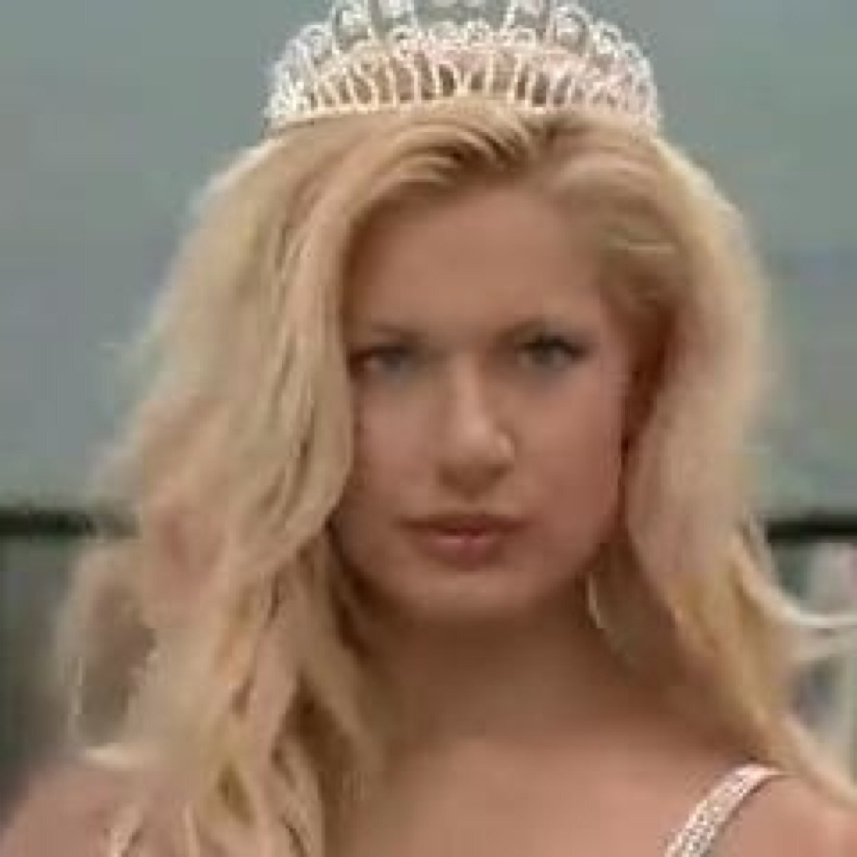 Janelle Pierzina (@FAKEJanelle) | Twitter