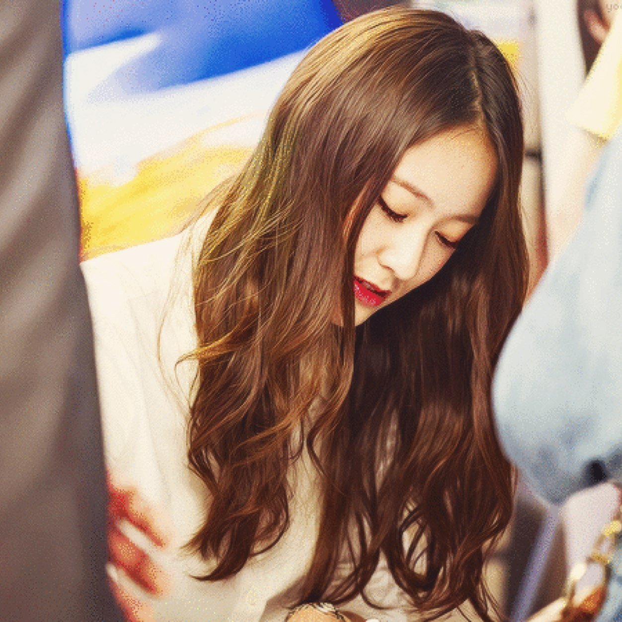 krystal bot 140103〜 i have acount of kik... ** My sister ☞ @Sy_418