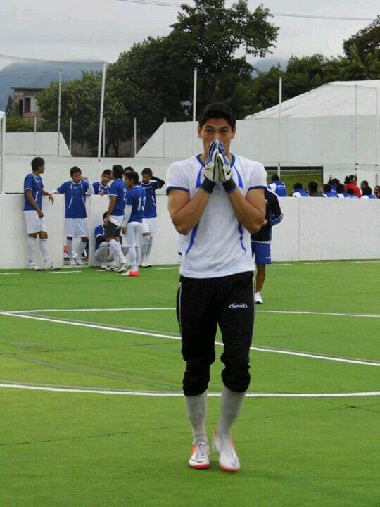 Futbolista seleccionado UTNG. en 2011 fui a pruebas con ESTUDIANTES TECOS soy un futbolista nato :D