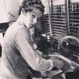 follow me @MrsBoombastic1 and @50shadesofhaz