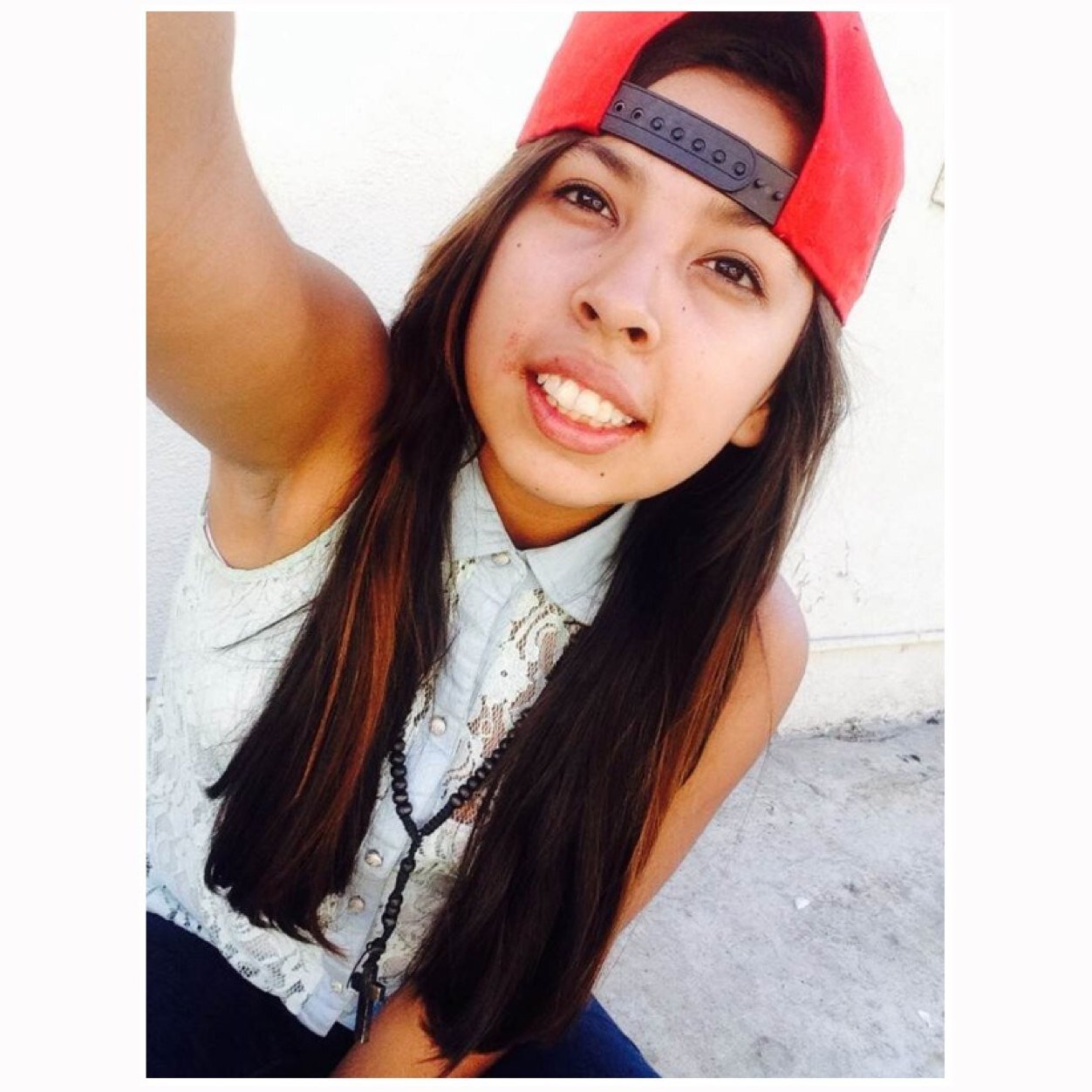 Vanessa Follows You (; TeamDrizzyDrake ❥
