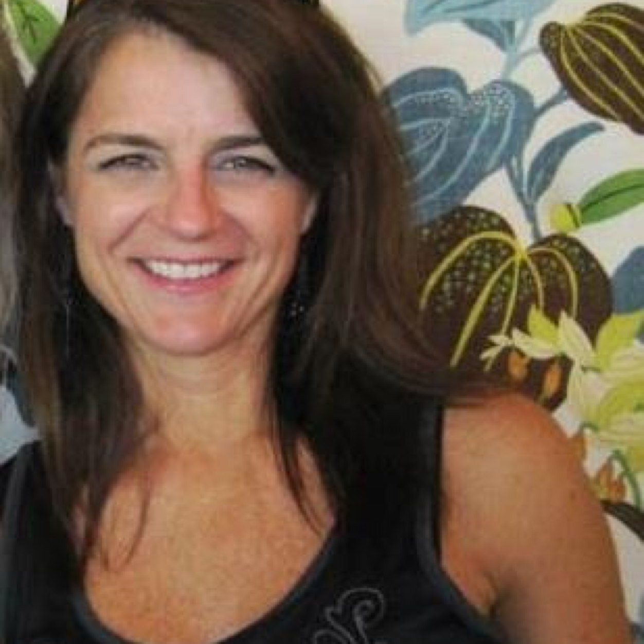 Sonya_Lamb's profile picture. Wife. Mom. Bama fan. French fry lover.