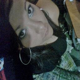Animalista, AMO LA MEDICINA,m fascina bailar, amo la buena musica, dmasiado sincera, alegre y muy d ambiente!!