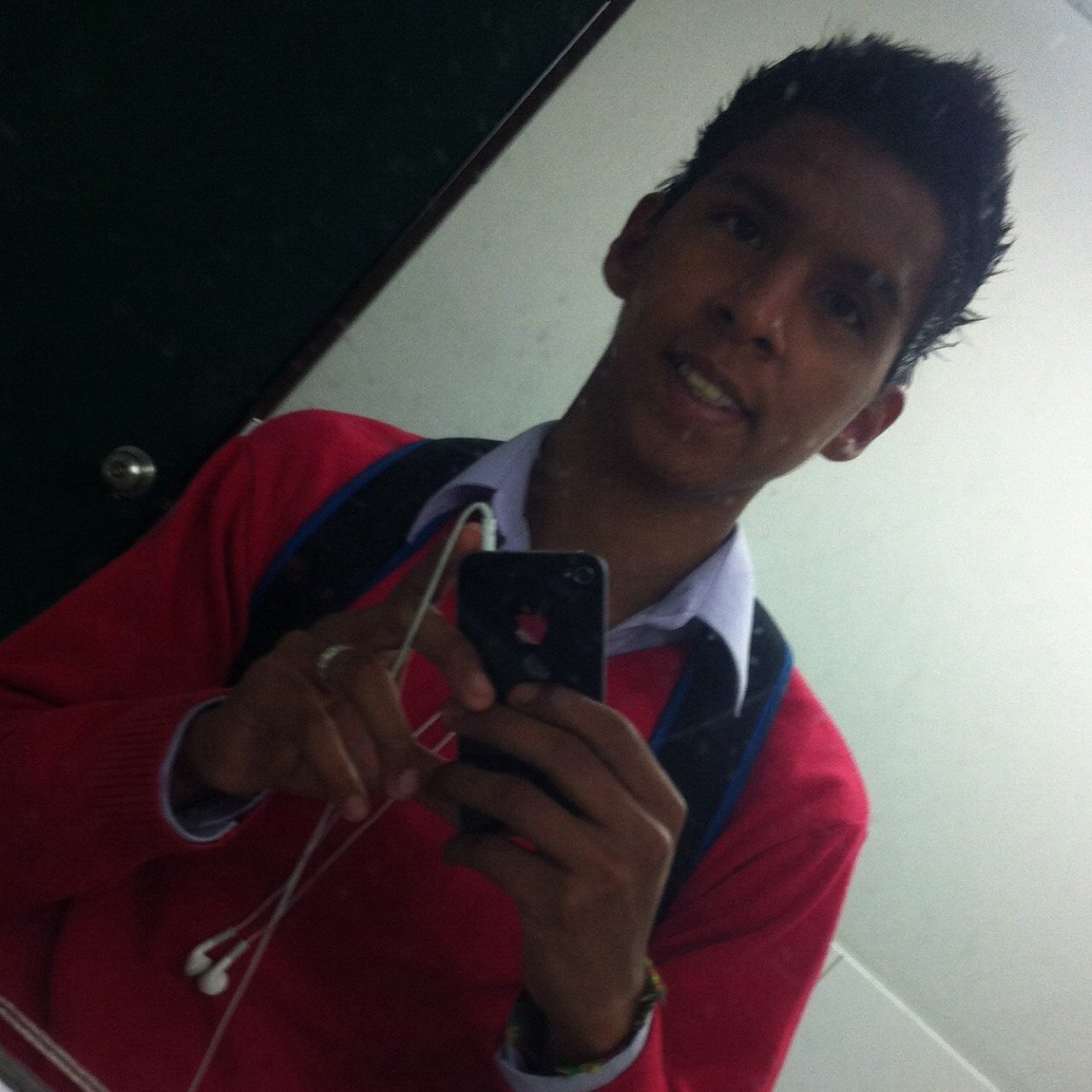 SasroFelipe's profile picture. 