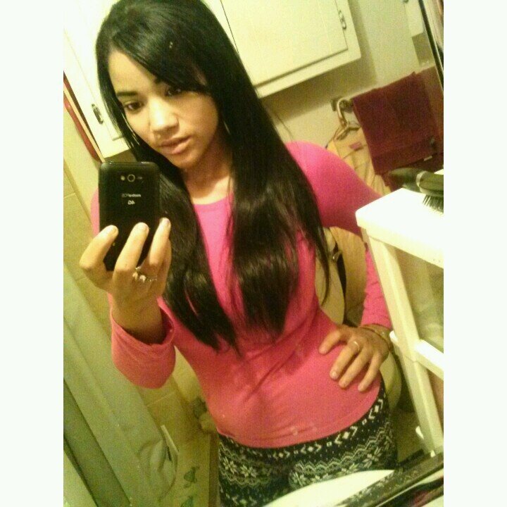LOves To Sing (; , Rocket Ship Builder , Umm Music Head , And Uhh Loves Loves Loves Sex On The Beach .. The Drink :*