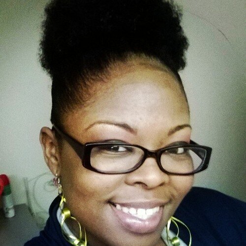 HEALTH & BEAUTY CONSULTANT FOR #ITWORKS  
Business onwer! 
Stay home mother of 3!!
living my life to the fullest..... #smile