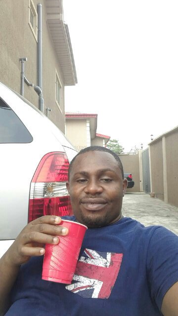 I love God , beautiful ladies, and a Good beer