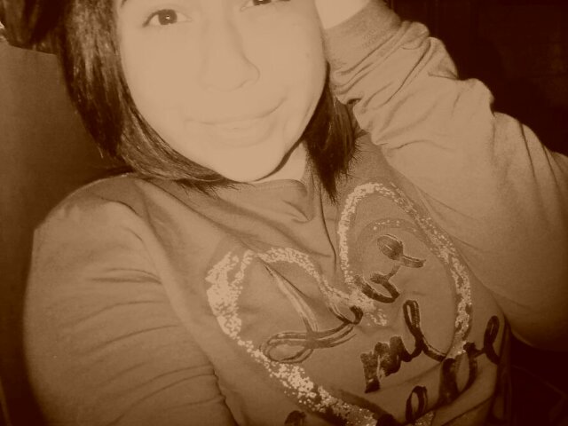 PorTiUnaLocura's profile picture. Soy esa que camina sola por en la calle y de la nada sonríe por un buen recuerdo •Enamorada de mis Kadobleo ♥ •¿Amor platónico? Jesus Franco ♥•17/11/13