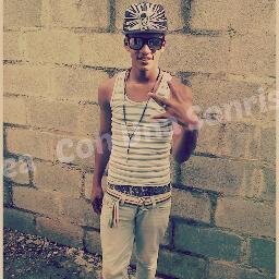 Mii Ctrl → @jendrycastilloo La Amooo                                        soy de RD  MI FB → https://t.co/U3cPZp92La